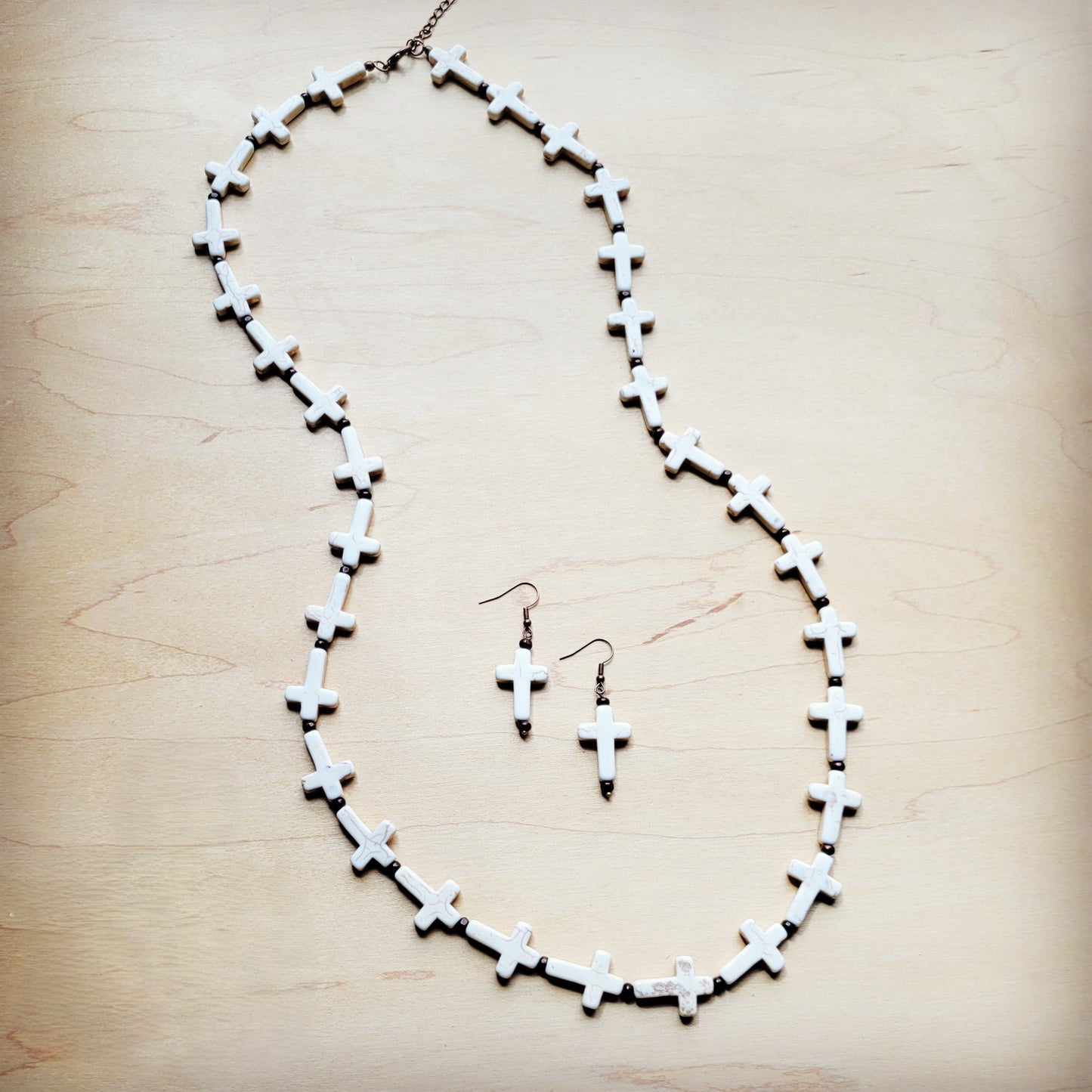 **White Turquoise & Wood Beaded Cross Necklace 258o-3