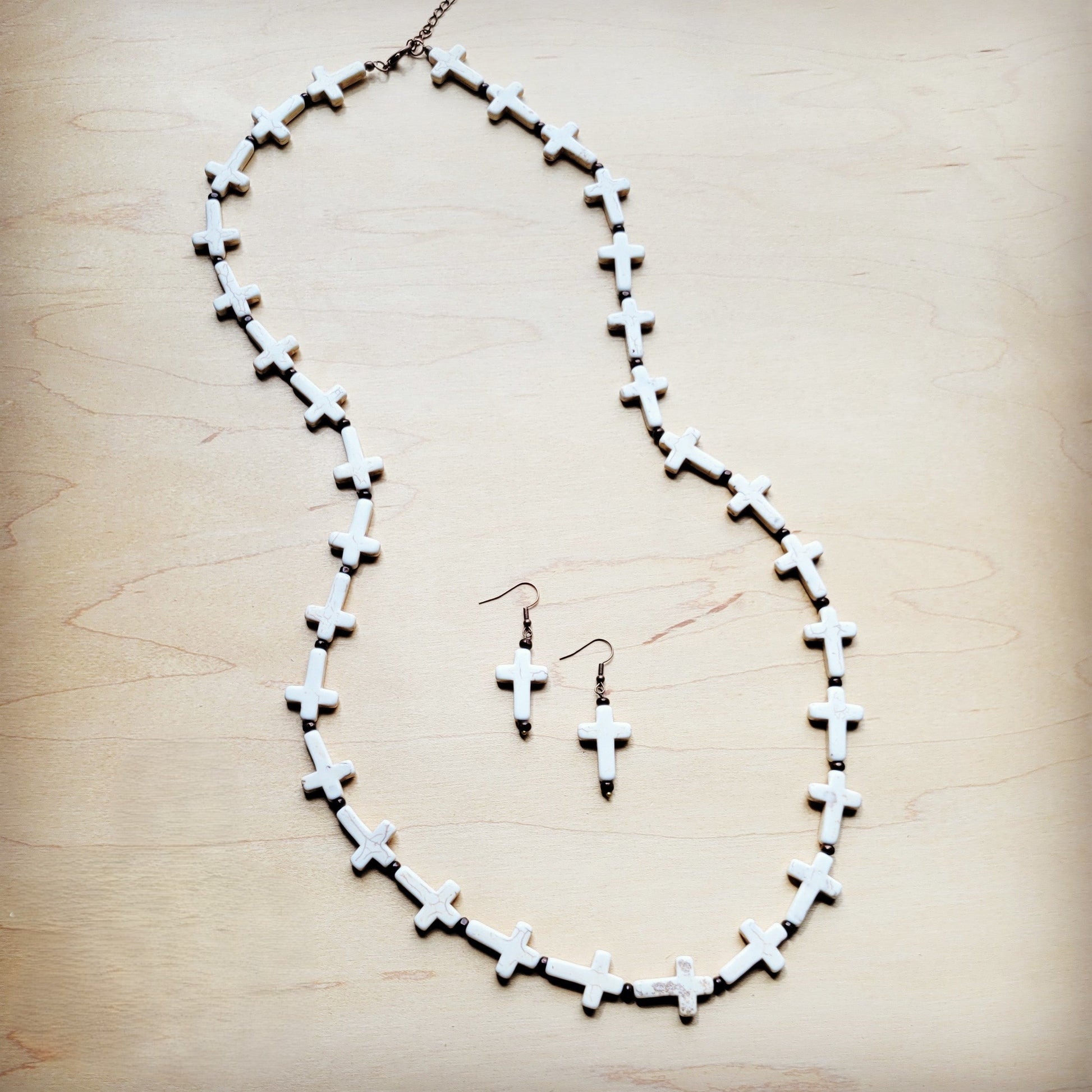 **White Turquoise & Wood Beaded Cross Necklace 258o-3