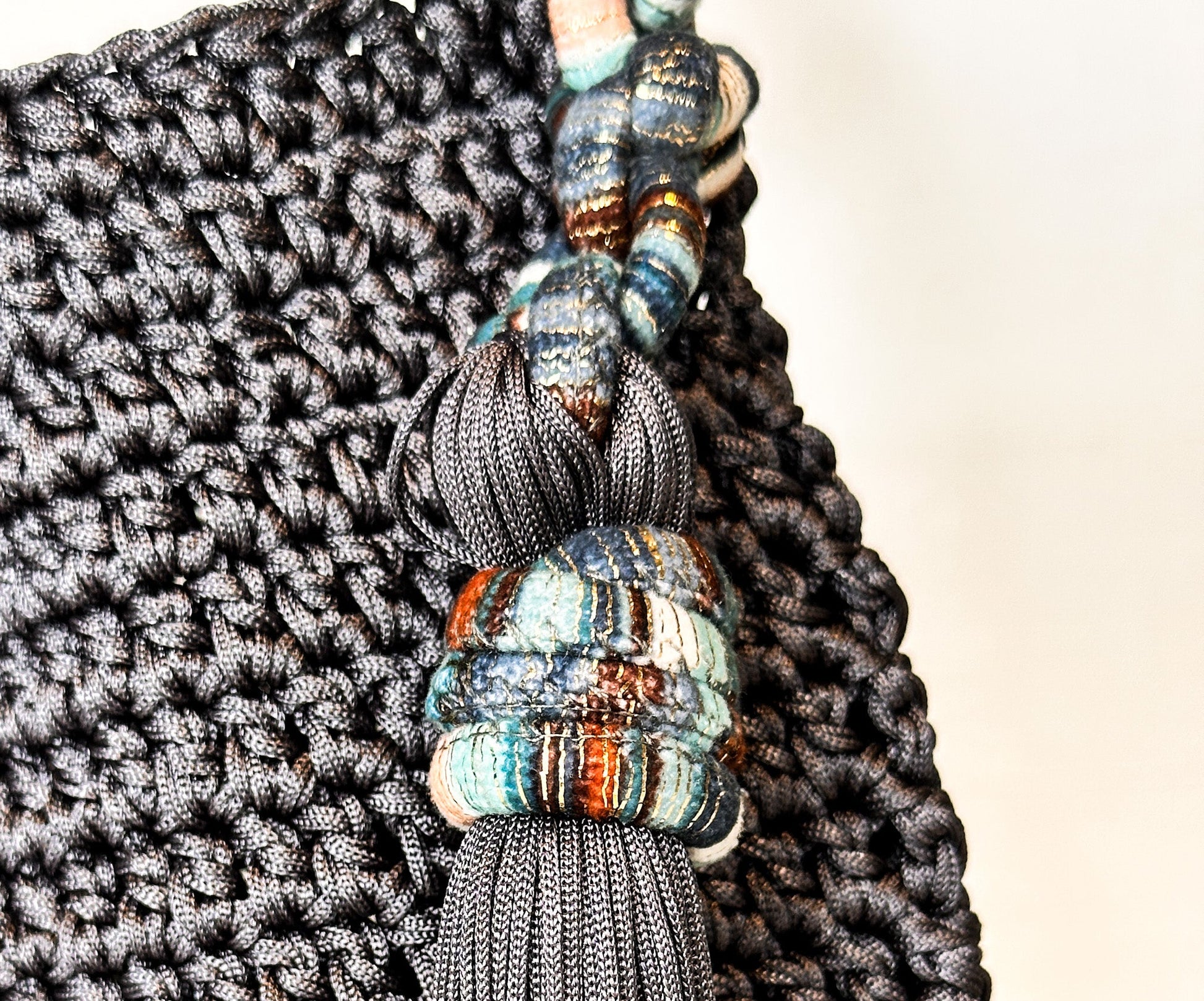 Pompeia Handwoven Bag-1