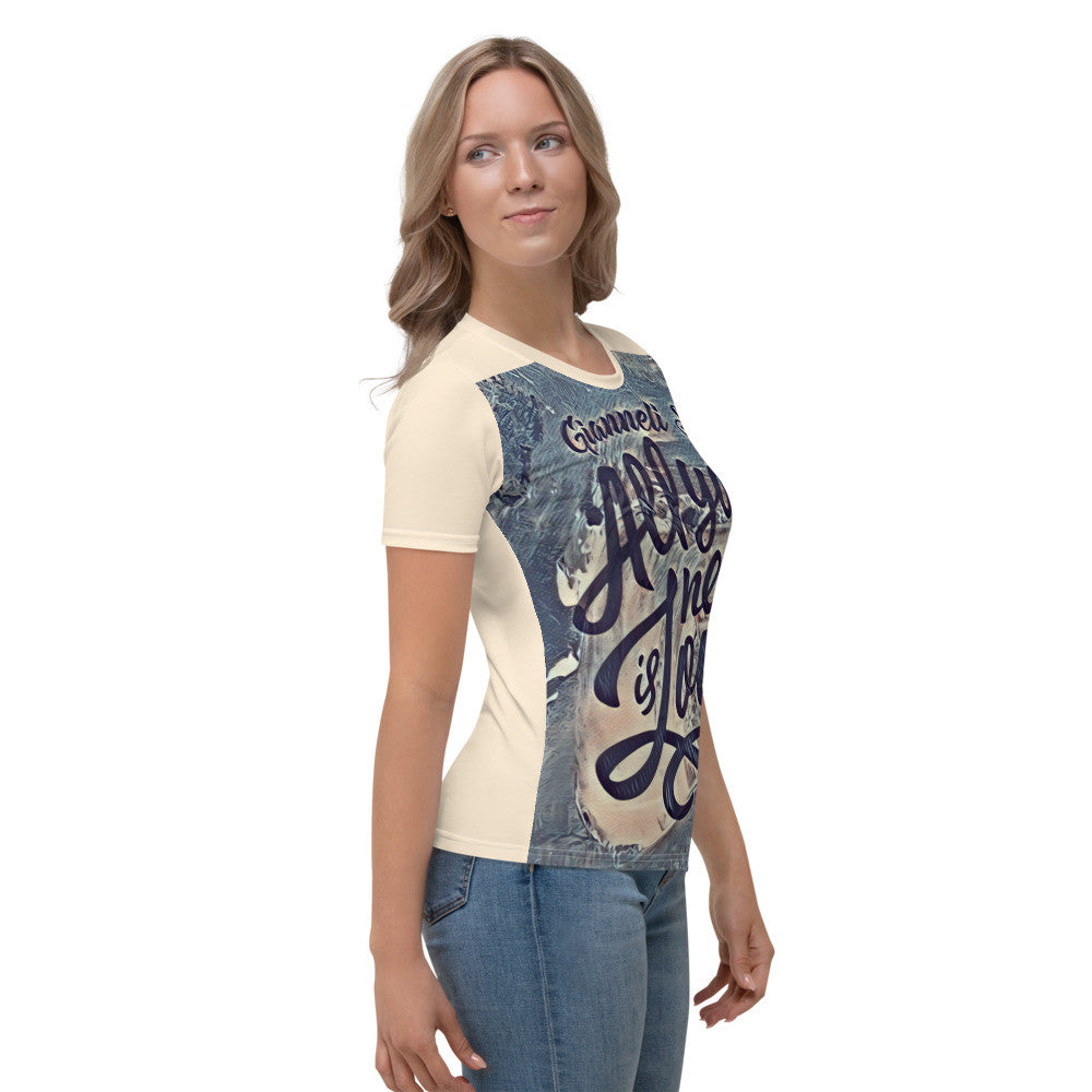 LOVE Women's T-shirt by Gianneli-2